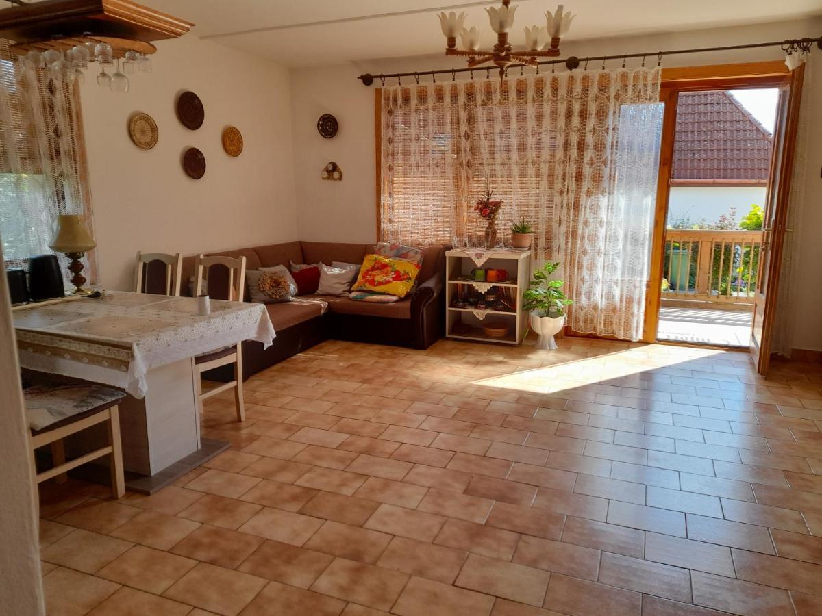 Harmonia Vendeghaz 100 Meterre Az Igali Gyogyfuerdotol Apartment Екстериор снимка