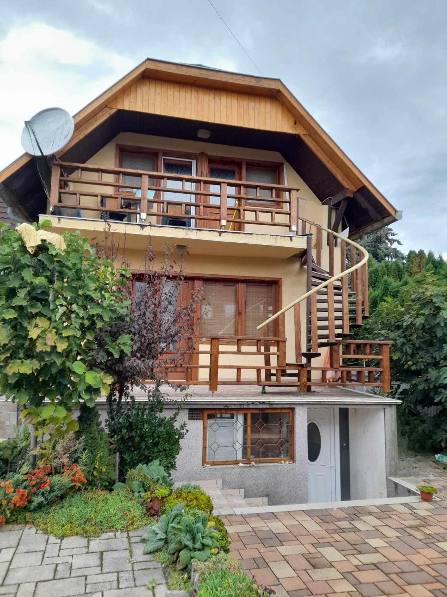 Harmonia Vendeghaz 100 Meterre Az Igali Gyogyfuerdotol Apartment Екстериор снимка