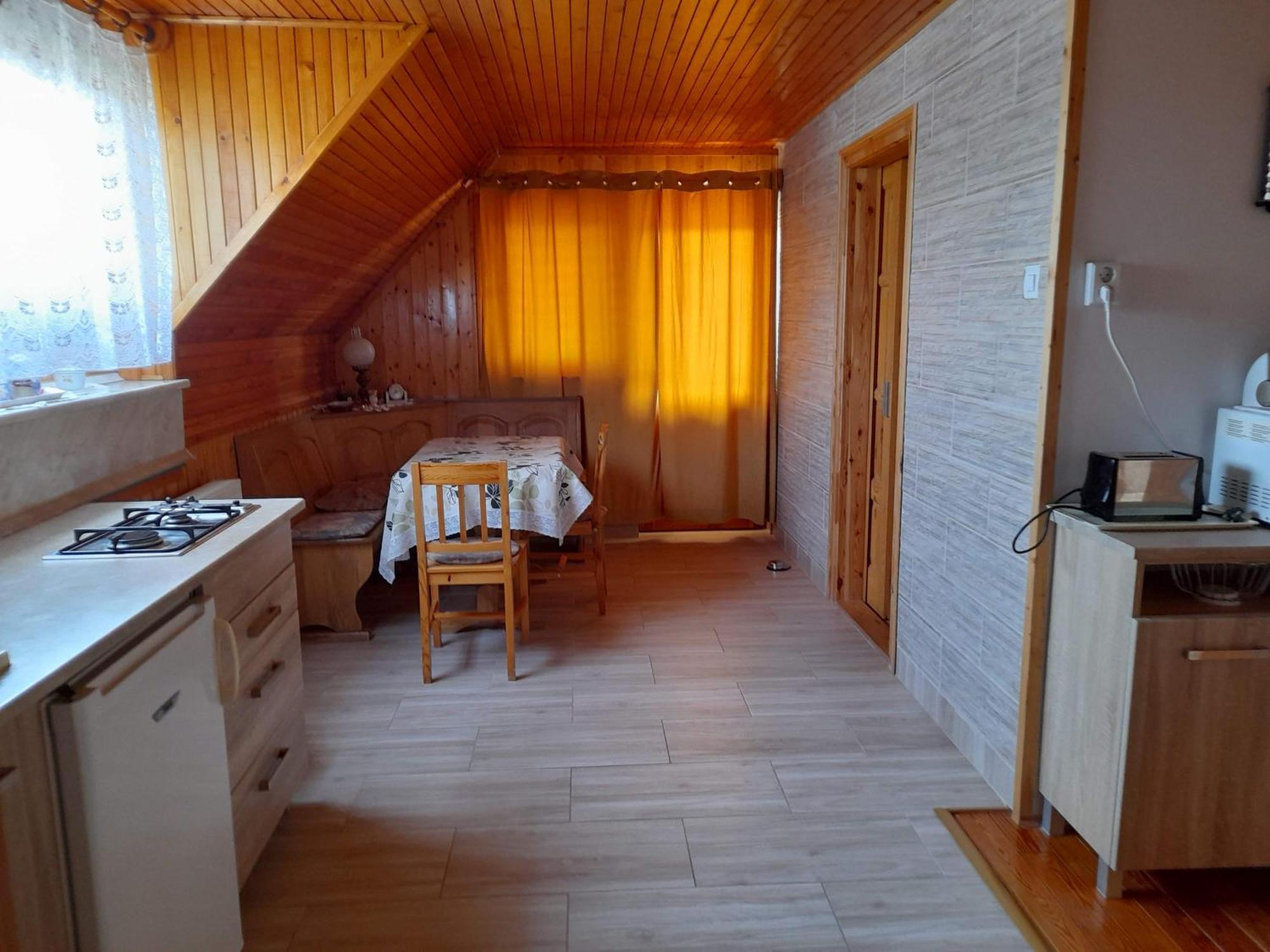 Harmonia Vendeghaz 100 Meterre Az Igali Gyogyfuerdotol Apartment Екстериор снимка